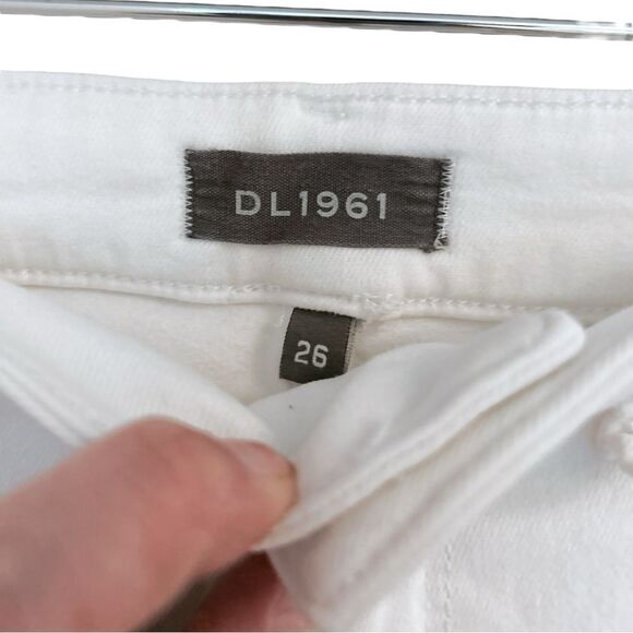 DL1961 Farrow High-Rise Skinny White Jean in Porcelain, Size 26 - Picture 6 of 11